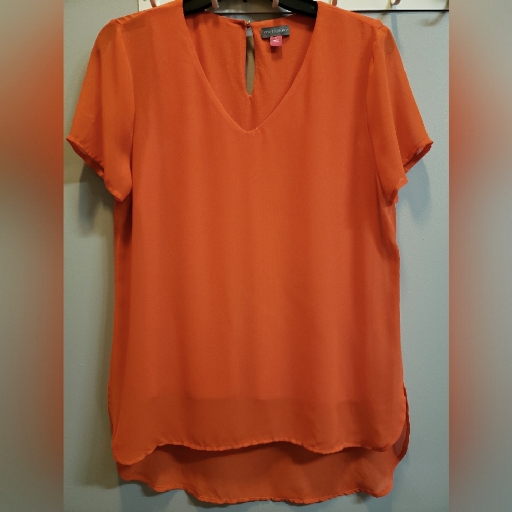 Vince Camuto Bright Orange Sheer Overlay Lined Short Sleeve Top, Small